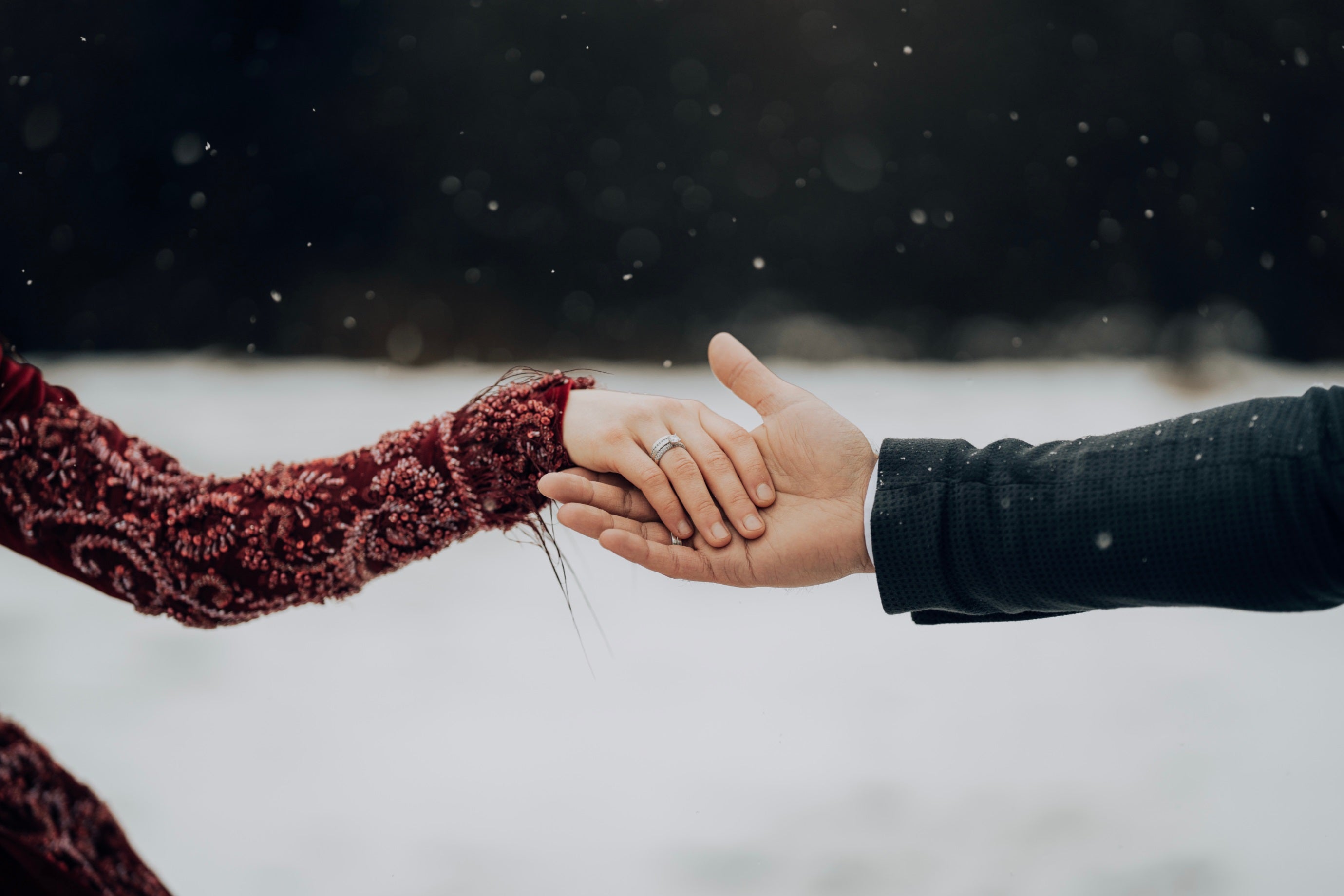 How to Choose the Perfect Lab-Grown Engagement Ring